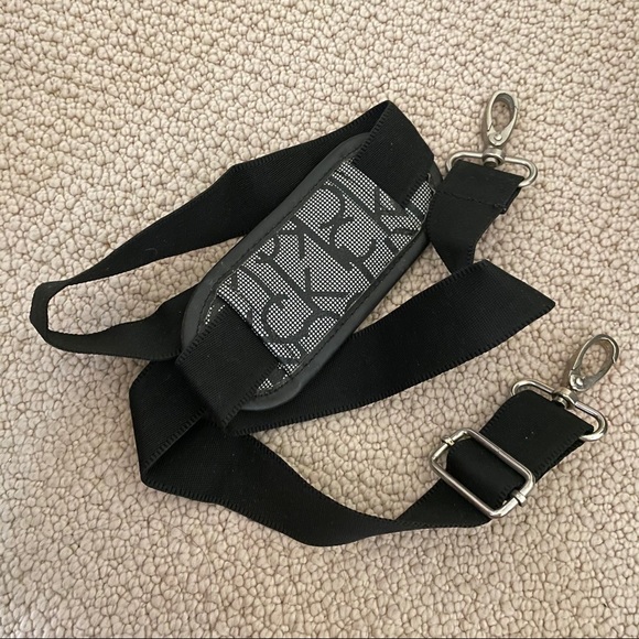 SOLD❤️ Calvin Klein Luggage Carry On Bag - Picture 10 of 13